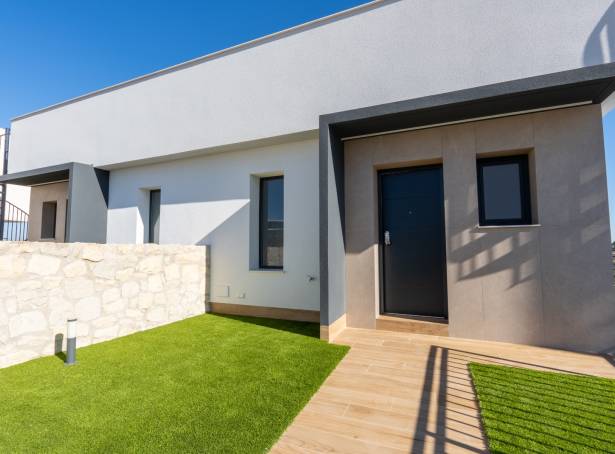 For sale - Semi Detached / Linked Villa - Guardamar & Vega Baja - La FInca Golf Resort