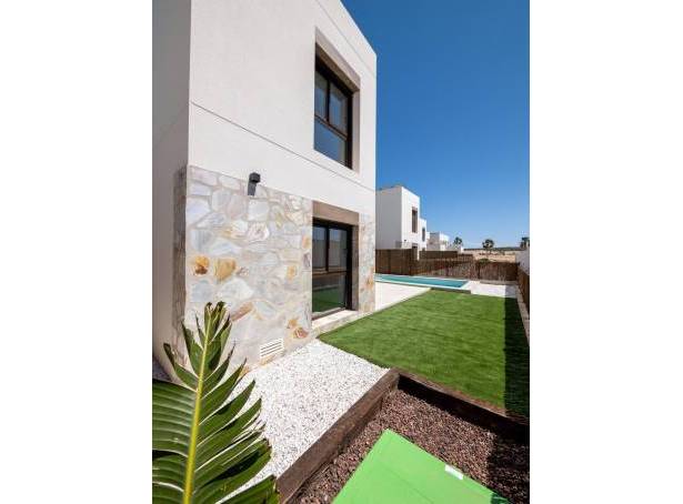For sale - Detached Villa - Guardamar & Vega Baja - La FInca Golf Resort
