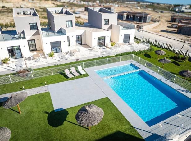 For sale - Semi Detached / Linked Villa - Murcia  - Altaona Golf & Country Club