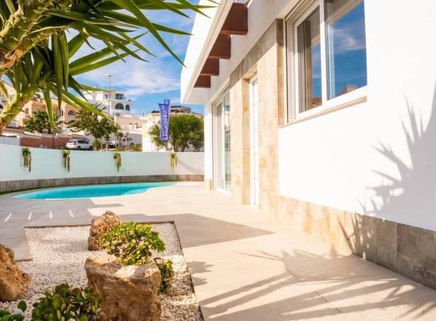 For sale - Detached Villa - Guardamar & Vega Baja - La Marquesa Golf