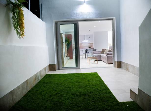 For sale - Detached Villa - Guardamar & Vega Baja - La Marquesa Golf