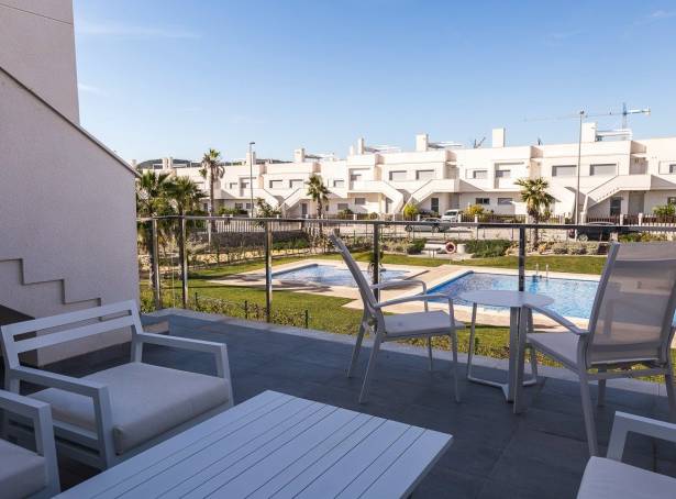 For sale - Top Floor Bungalow - Guardamar & Vega Baja - Vistabella Golf