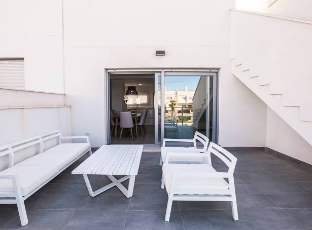 For sale - Top Floor Bungalow - Guardamar & Vega Baja - Vistabella Golf