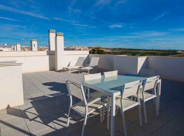 For sale - Top Floor Bungalow - Guardamar & Vega Baja - Vistabella Golf