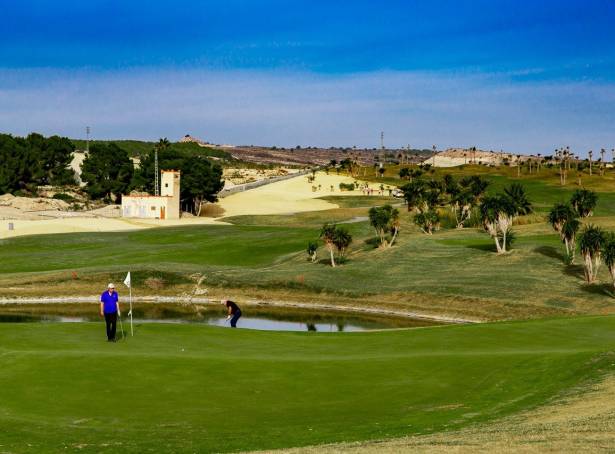 For sale - Top Floor Bungalow - Guardamar & Vega Baja - Vistabella Golf