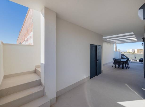 For sale - Detached Villa - Torrevieja - El Chaparral 