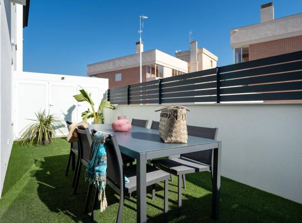 For sale - Semi Detached / Linked Villa - Elche - Gran Alacant 