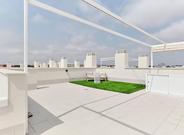 For sale - Top Floor Bungalow - Torrevieja - La Veleta 