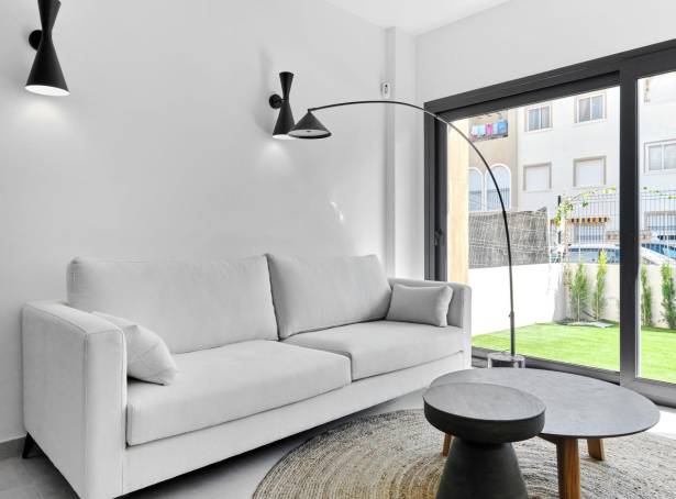 For sale - Top Floor Bungalow - Torrevieja - La Veleta 