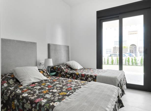 For sale - Top Floor Bungalow - Torrevieja - La Veleta 