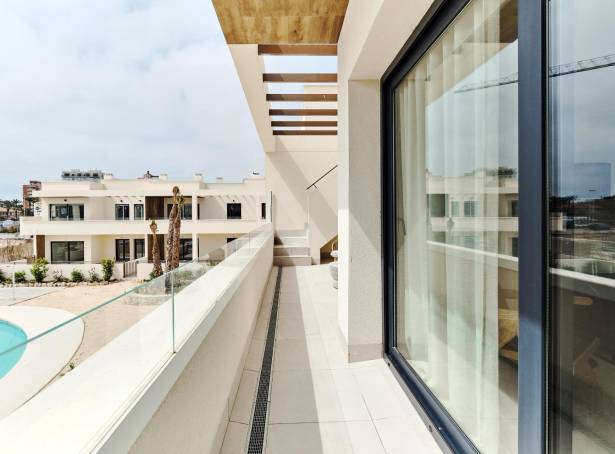 For sale - Top Floor Bungalow - Torrevieja - La Veleta 