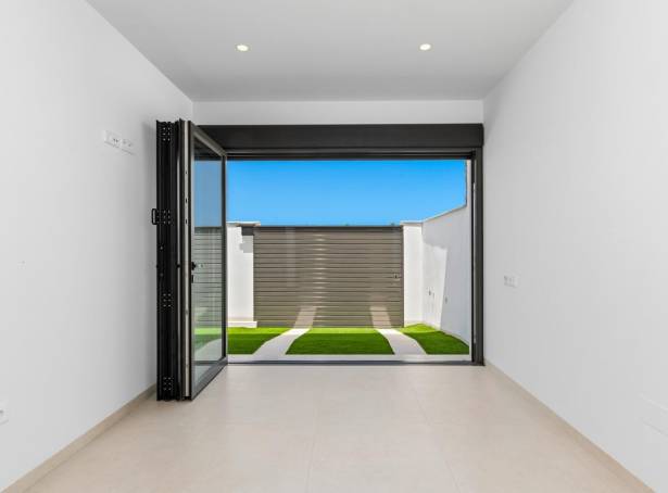 For sale - Semi Detached / Linked Villa - Los Alcazares - Serena Golf Resort