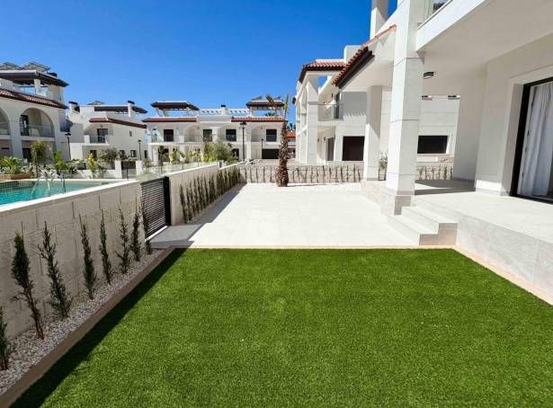 For sale - Ground Floor Bungalow - Guardamar & Vega Baja - Quesada & Dona Pepa