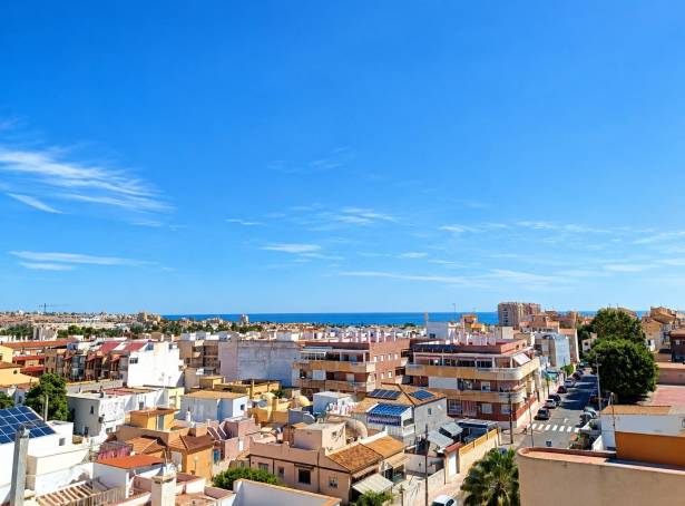 For sale - Apartment - Torrevieja - Torrevieja City