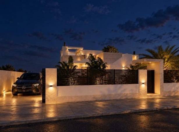 For sale - Villa - Torrevieja - San Luis