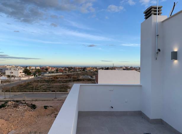 Sold - Townhouse / Terraced - Pilar De La Horadada